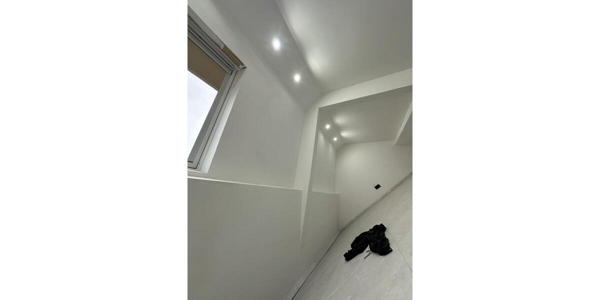 Dachgeschoßwohnung Mönchengladbach Süd - 3.5 Zimmer, 80 m&sup2;, 800&euro; | Angebot:25476435