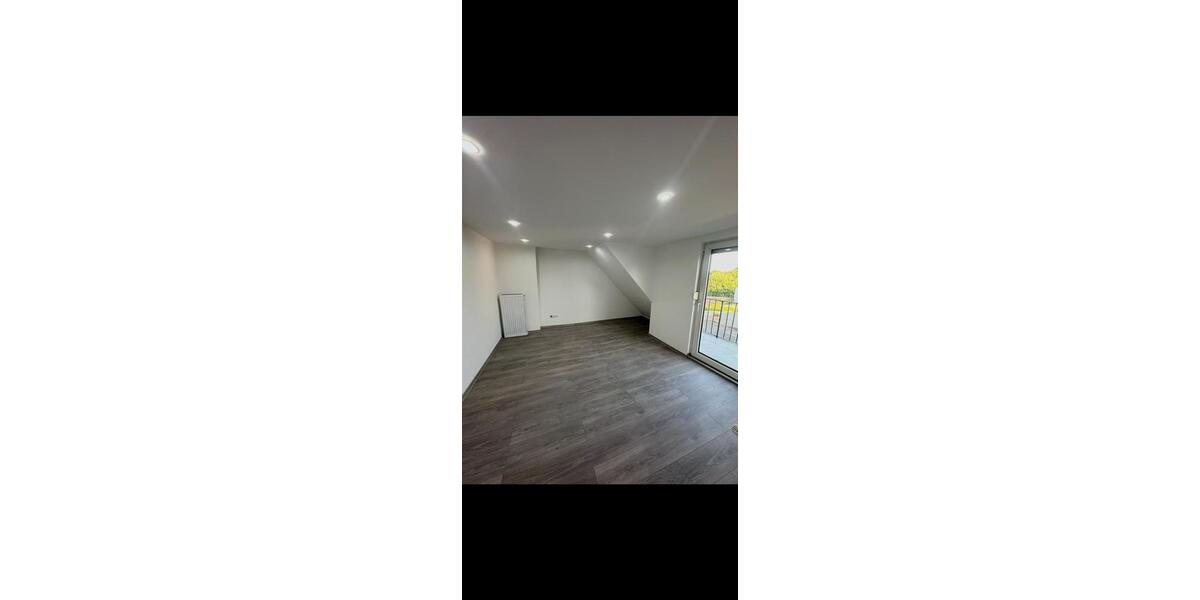 Einfamilienhaus Duisburg Rheinhausen - 5 Zimmer, 180 m&sup2;, 1.500&euro; | Angebot:25988678