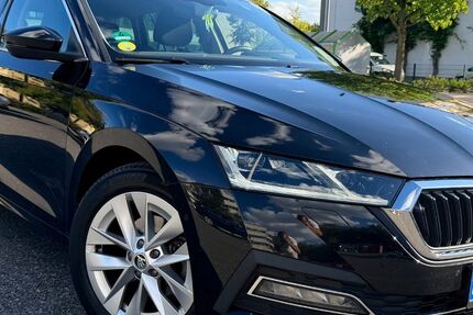 Skoda Octavia 131.000 km 17.800 &euro; Düsseldorf 40215
