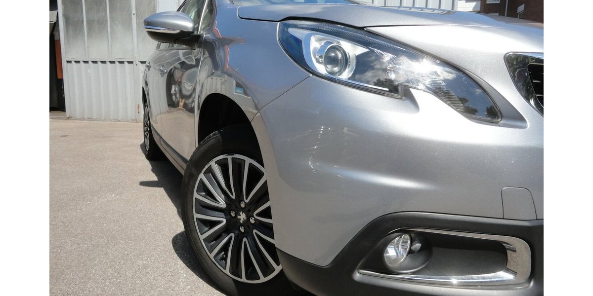 Peugeot 2008 Active 1,2 Klima SHZ PDC Allwetter 60.000 km 8.990 &euro; Neuss 41462