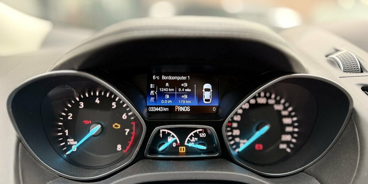 Ford Kuga Vignale / Panorama / Kamera / Keyless GO 34.000 km 20.890 &euro; Mönchengladbach 41066