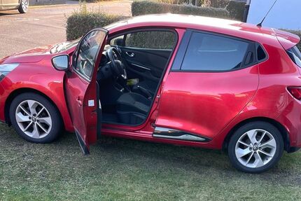 Renault Clio 67.000 km 6.900 &euro; Oberhausen 46145