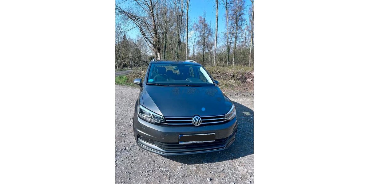 VW Touran 111.000 km 17.190 &euro; Grevenbroich 41516