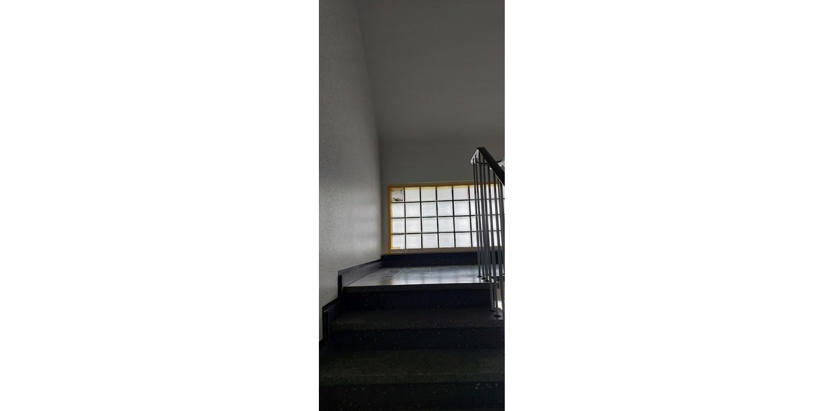 Mehrfam. Haus mit 14 Wohnungen und 8 Garagen in Wuppertal - Mehrfamilienhaus, Wohnhaus Wuppertal Vohwinkel | Angebot:21638881