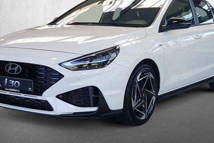 Hyundai i30 17.396 km 22.490 &euro; Düsseldorf 40233