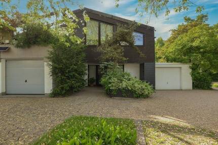 Charmantes Architektenhaus mit Dachterrasse 3 zimmer