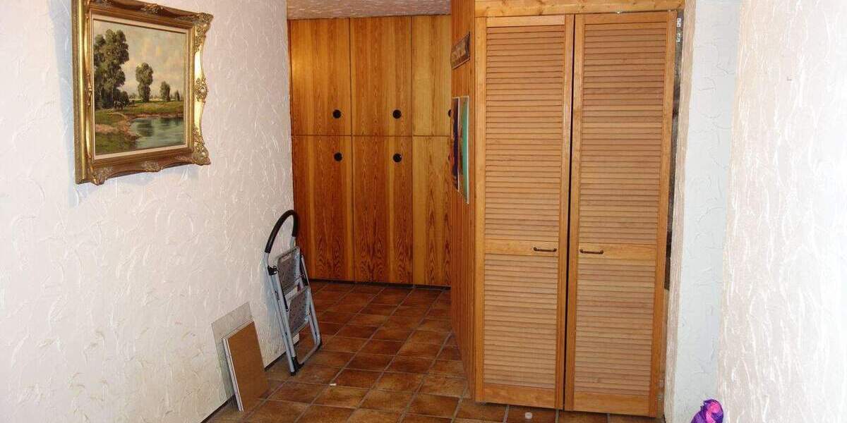 Einfamilienhaus Düsseldorf Hassels - 4 Zimmer, 128 m&sup2;, 550.000&euro; | Angebot:25665200