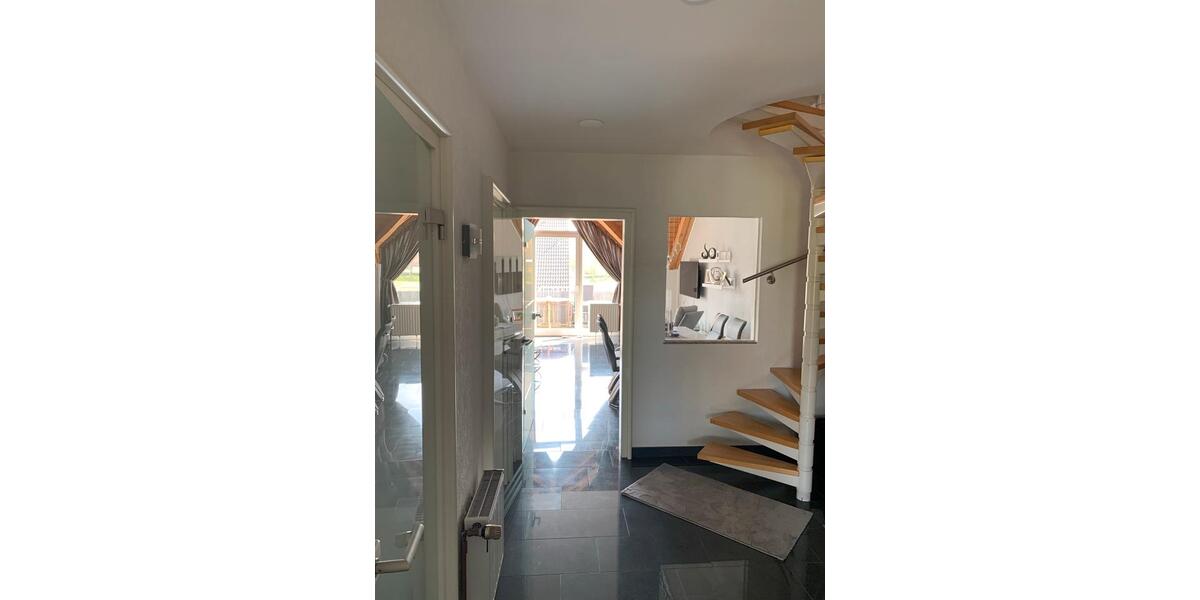 Maisonettenwohnung Grevenbroich - 4 Zimmer, 100 m&sup2;, 1.400&euro; | Angebot:26551129