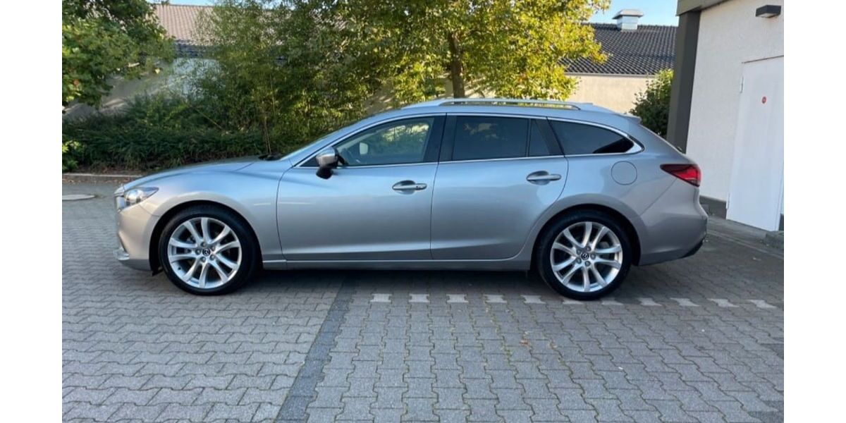 Mazda 6 212.000 km 7.900 &euro; Leverkusen 51371