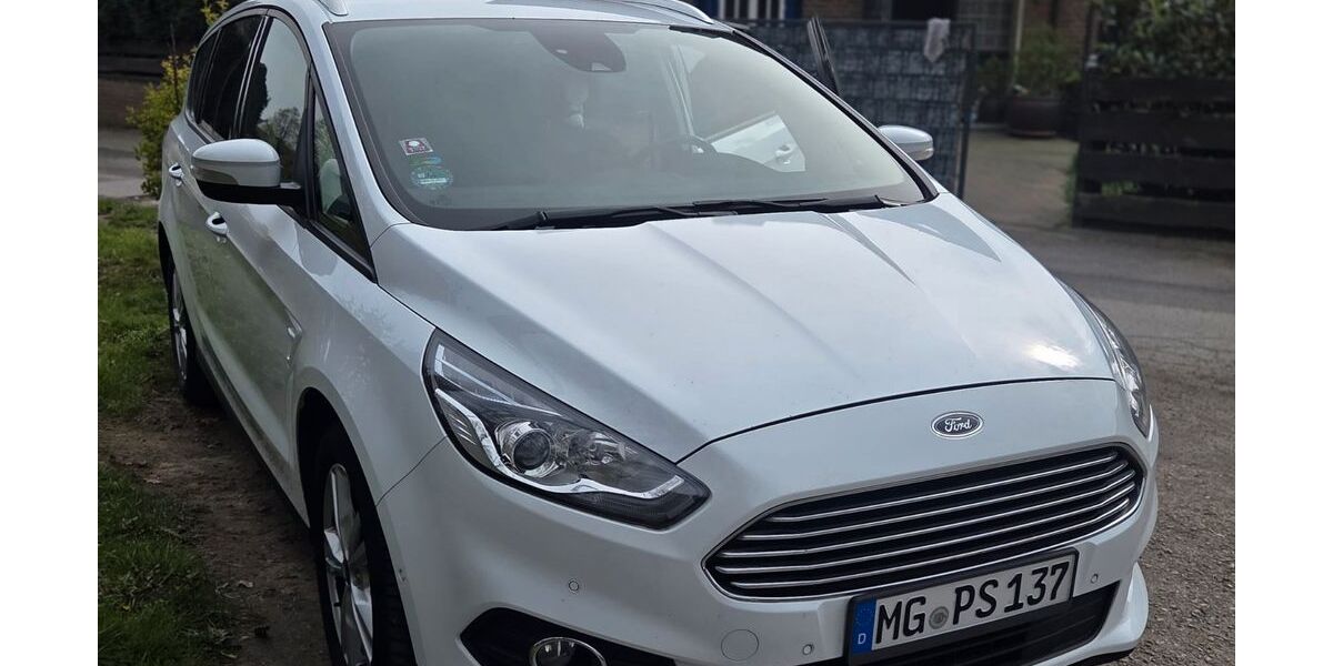 Ford S-Max 118.000 km 14.500 &euro; Mönchengladbach 41179