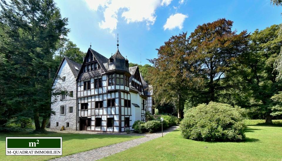 Erdgeschoßwohnung Solingen Ohligs - 4 Zimmer, 168 m&sup2;, 2.350&euro; | Angebot:25918620