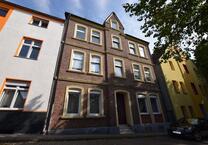 Schöne DG-Wohnung mit traumhafter Dachterrasse