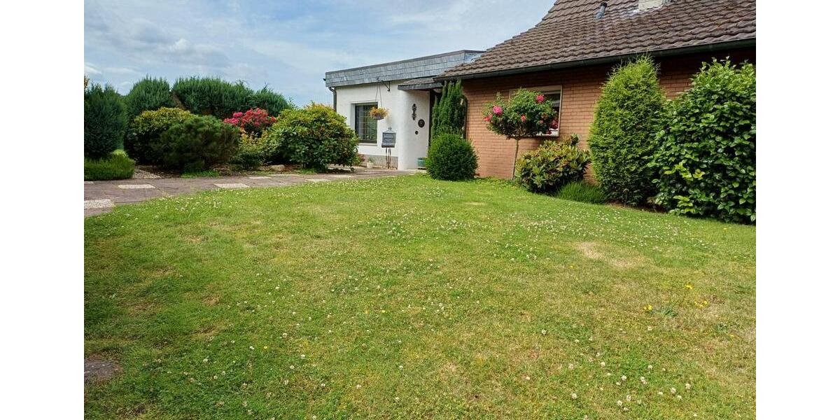 Doppelhaushälfte Mönchengladbach West - 4 Zimmer, 78 m&sup2;, 300.000&euro; | Angebot:27038009
