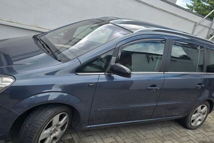 Opel Zafira 252.000 km 3.100 &euro; Oberhausen 46147