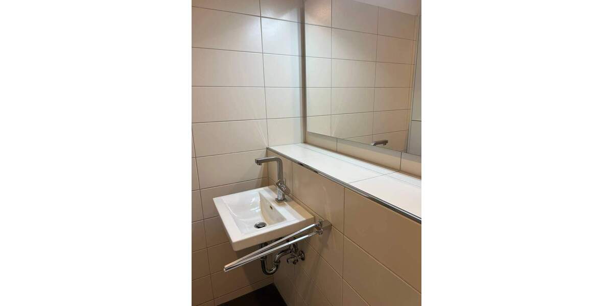 Etagenwohnung Düsseldorf Mörsenbroich - 2 Zimmer, 68 m&sup2;, 280.000&euro; | Angebot:25673133