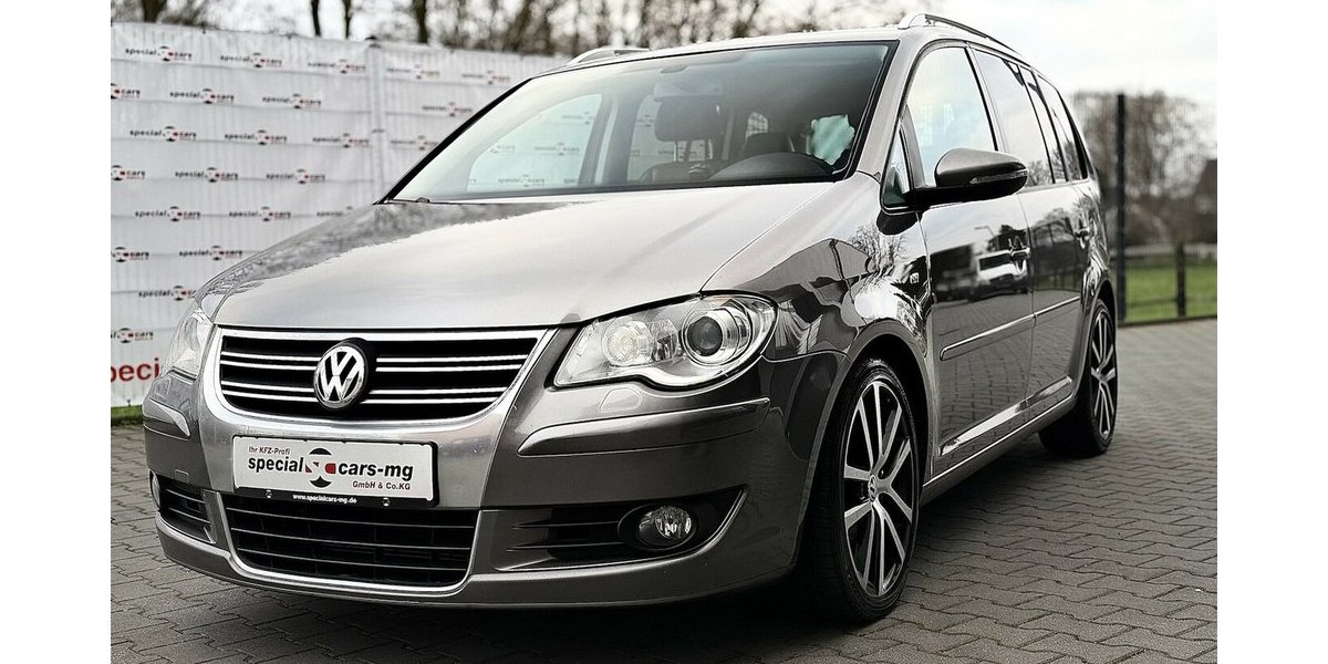 VW Touran R-Line Schiebedach Leder 7Sitze IHand 124.990 km 11.900 &euro; Mönchengladbach 41066