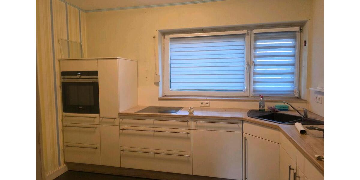 Sanierfertige Wohnung mit Balkon 2 zimmer