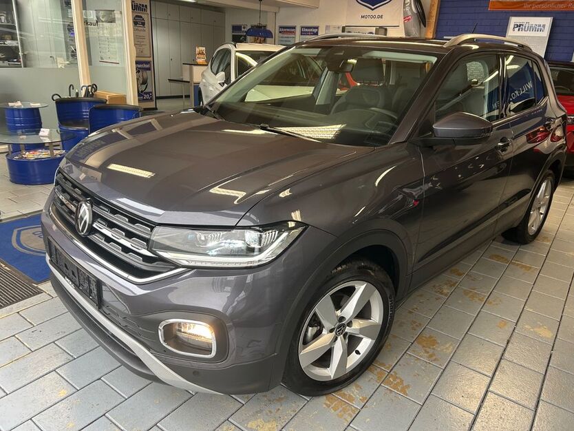 VW T-Cross 27.800 km 21.850 € Leverkusen 51379