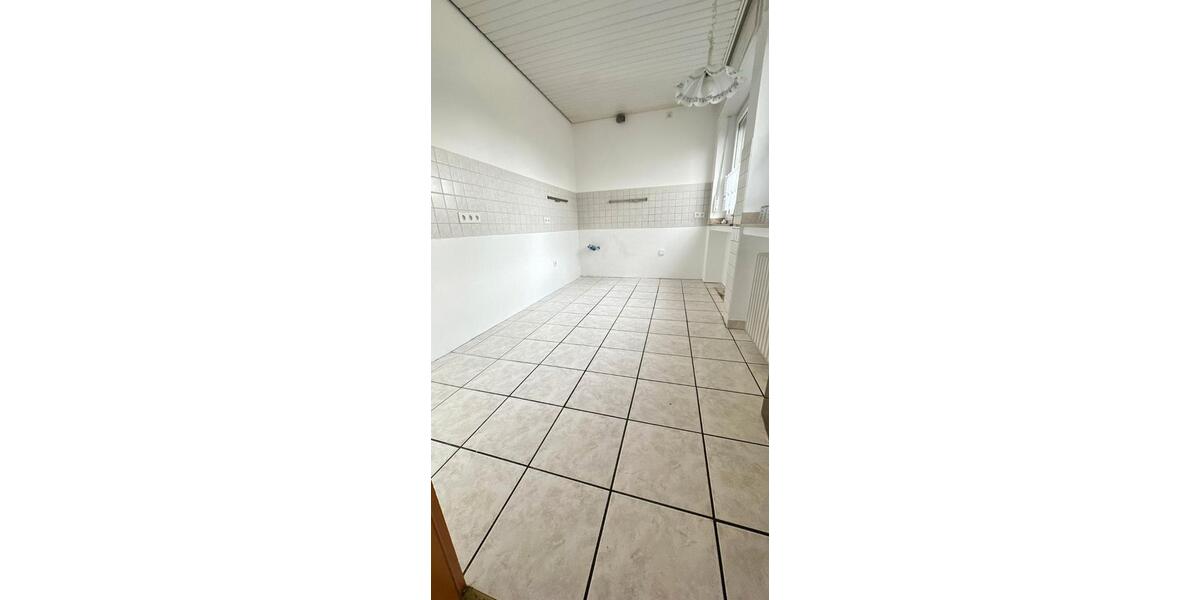 Reihenhaus Meerbusch Kierst - 5.5 Zimmer, 135 m&sup2;, 1.700&euro; | Angebot:26358631
