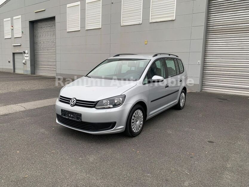 VW Touran 227.900 km 6.690 € Mönchengladbach 41066