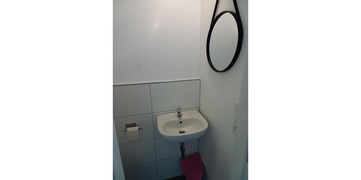 Dachgeschoßwohnung Mönchengladbach - 1 Zimmer, 20 m&sup2;, 450&euro; | Angebot:25649491