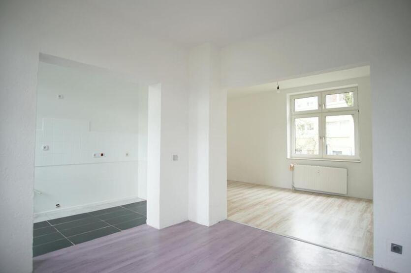 'Stadtnah und Bezahlbar: Erdgeschoss-Wohnvergnügen!' zimmer