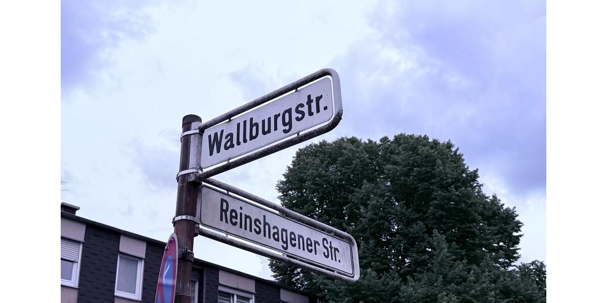 Etagenwohnung Remscheid Reinshagen - 2 Zimmer, 63 m&sup2;, 149.000&euro; | Angebot:26877295