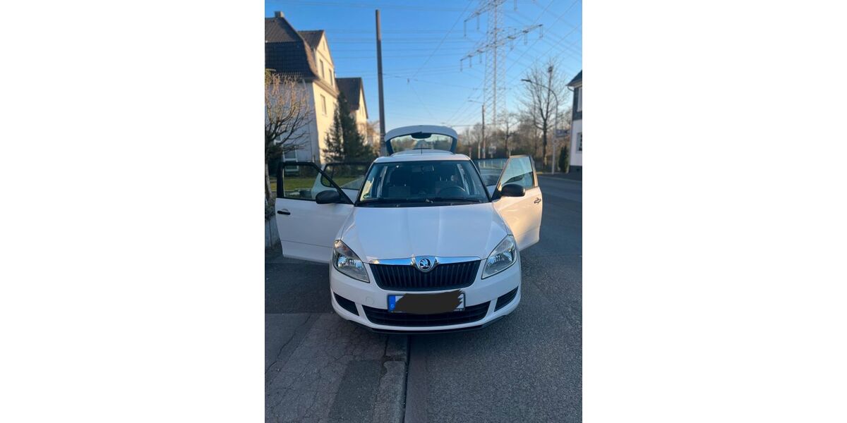 Skoda Fabia 130.700 km 3.800 &euro; Solingen 42659