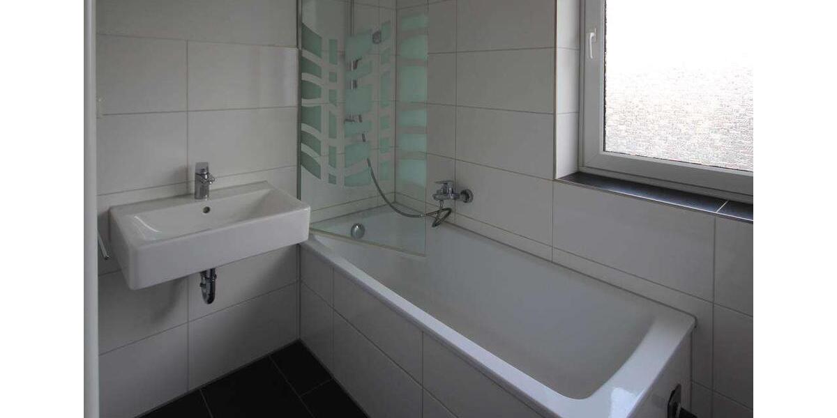 Etagenwohnung Krefeld Fischeln - 3 Zimmer, 76 m&sup2;, 650&euro; | Angebot:26234175