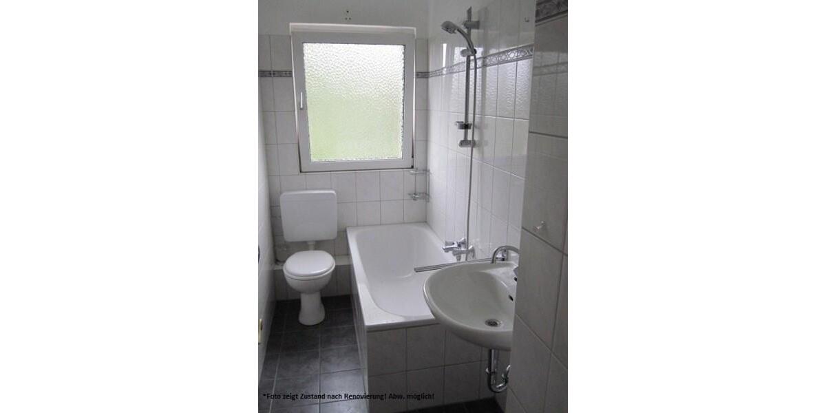 ***Renoviert und bezugsfertig... 2-ZKDB im 2. OG mit Vinylboden und Balkon*** 2 zimmer