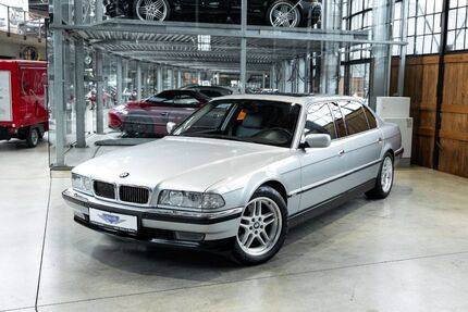 BMW 750 60.070 km 37.890 &euro; Düsseldorf 40591