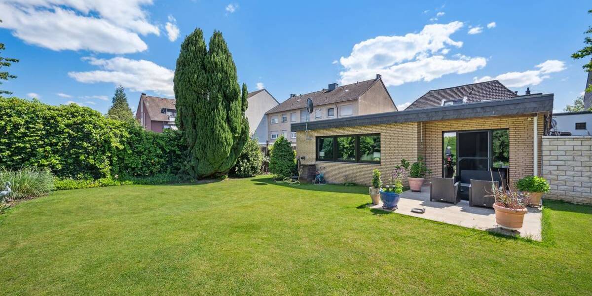 Mehrfamilienhaus, Wohnhaus Grevenbroich / Kapellen Kapellen - 790.000&euro; | Angebot:26391964