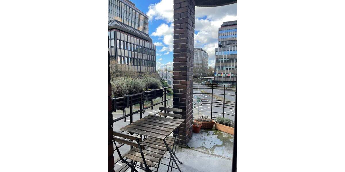 Etagenwohnung Düsseldorf Rath - 3 Zimmer, 92 m&sup2;, 1.250&euro; | Angebot:25141160