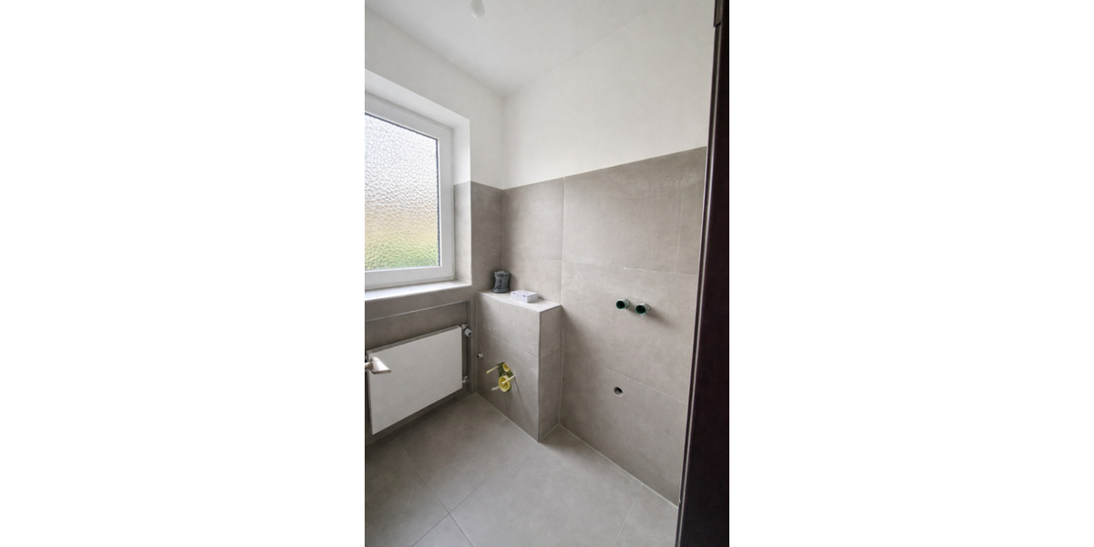 Kernsaniertes Einfamilien-Endhaus mit Garage 7 zimmer