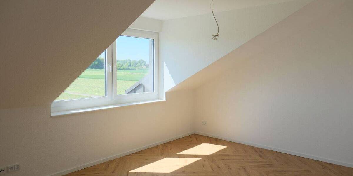 Reihenmittelhaus Mönchengladbach Genhülsen - 3 Zimmer, 130 m&sup2;, 1.700&euro; | Angebot:26450306