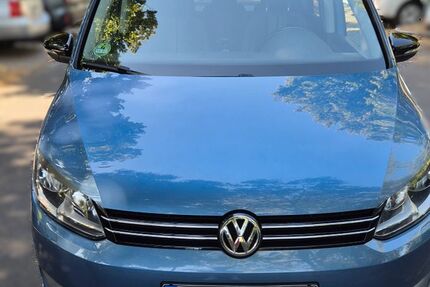 VW Touran 163.000 km 8.100 &euro; Düsseldorf 40547