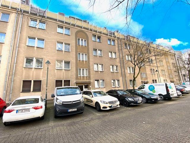 Etagenwohnung Düsseldorf Oberbilk - 3 Zimmer, 74 m&sup2;, 881&euro; | Angebot:25646818
