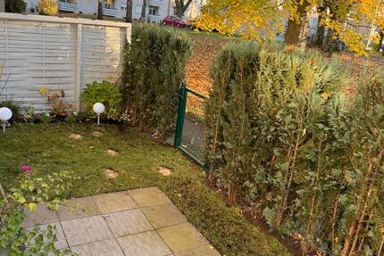 Modernisierte 3-Zimmer-Wohnung mit 2 Gartenflächen & hwt. Aust. 3 zimmer