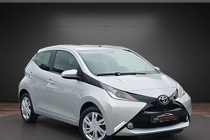 Toyota Aygo (X) 99.450 km 7.190 &euro; Viersen 41749