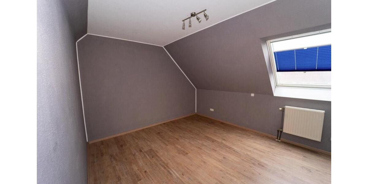 Dachgeschoßwohnung Korschenbroich - 2 Zimmer, 80 m&sup2;, 270.000&euro; | Angebot:25106435