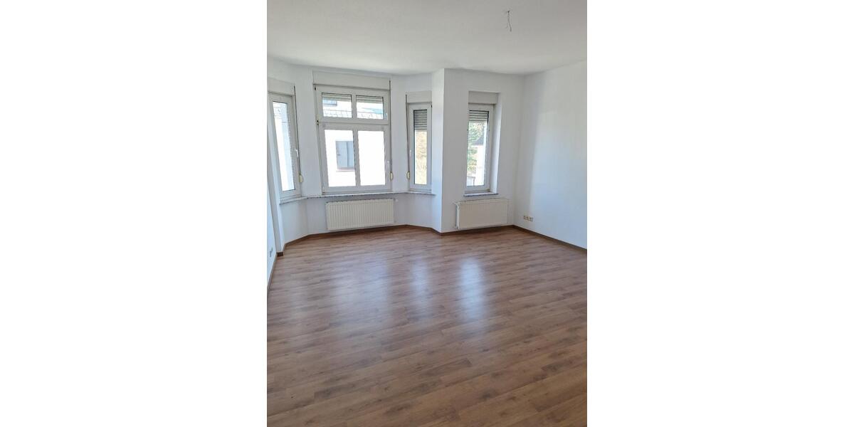 Etagenwohnung Solingen - 3 Zimmer, 80 m&sup2;, 560&euro; | Angebot:25784080