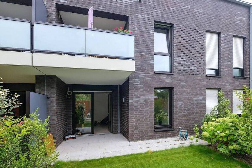 Schicke 2 Zimmer GartenWohnung in ruhiger Wohnlage von Schlebusch!