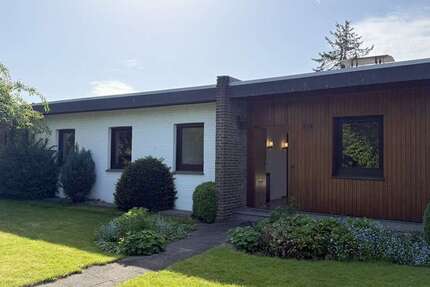 Haus zum Kaufen in Krefeld Benrad 450.000 € 143.31 m²