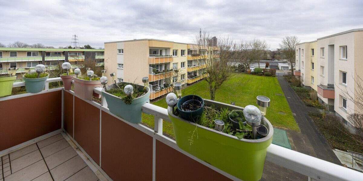 Familienfreundliche 4-Zimmer-Wohnung mit Balkon in Meerbusch-Büderich 4 zimmer