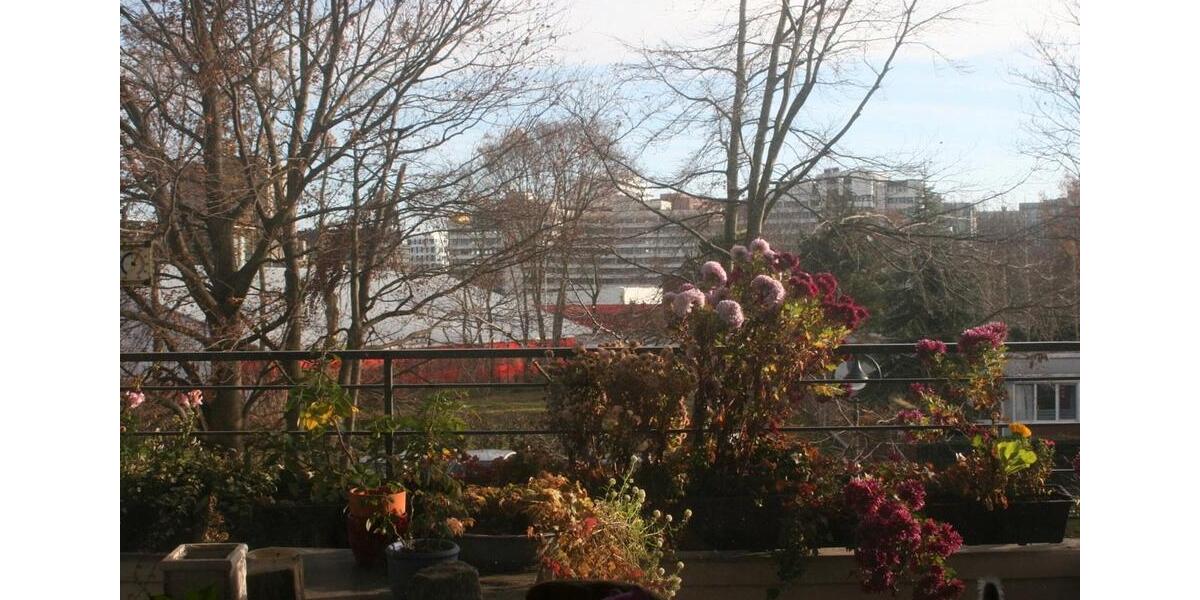 Etagenwohnung Düsseldorf Lörick - 1 Zimmer, 45 m&sup2;, 720&euro; | Angebot:26381642