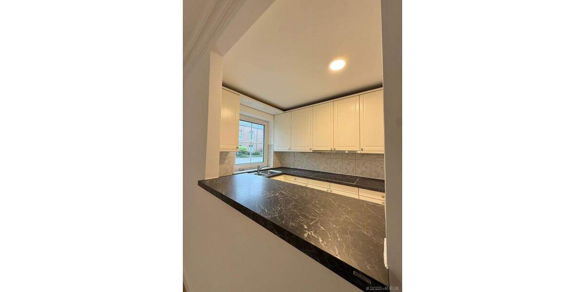 Doppelhaushälfte Düsseldorf Kaiserswerth - 8 Zimmer, 213 m&sup2;, 1.570.000&euro; | Angebot:25728281