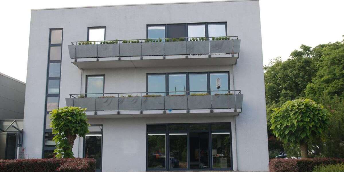 Büro in Neuss 1.755 € 180 m² zimmer