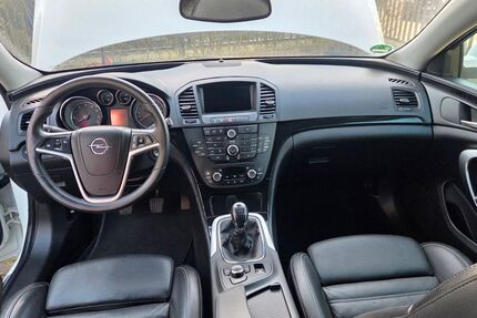 Opel Insignia 108.000 km 6.999 &euro; Moers 47441