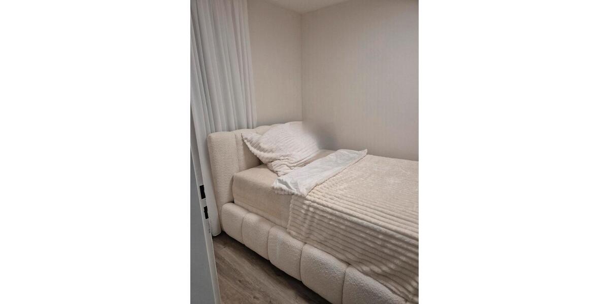 Etagenwohnung Düsseldorf Stadtbezirk 9 - 2 Zimmer, 5 m&sup2;, 716&euro; | Angebot:26153110