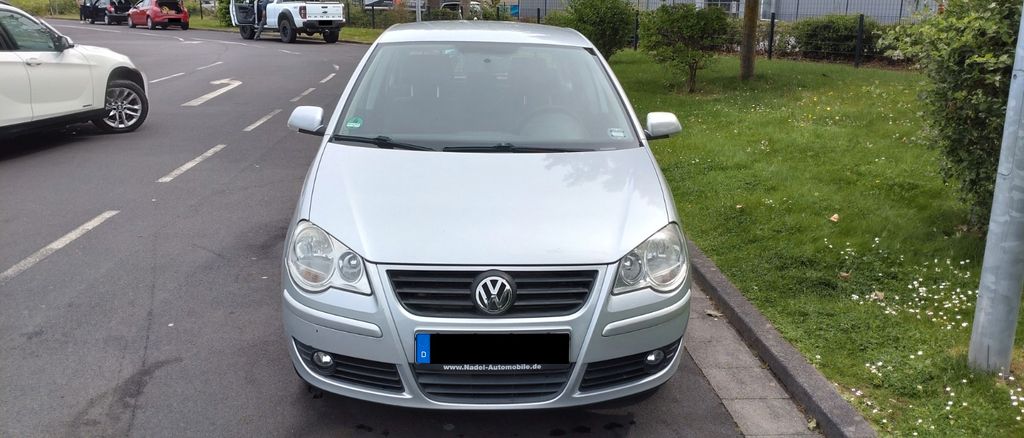 VW Polo 106.618 km 2.500 &euro; Ratingen 40880